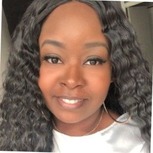 Meet your Posher, Aleesa J